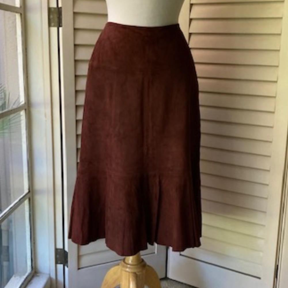 Robert Michaels Suede Skirt